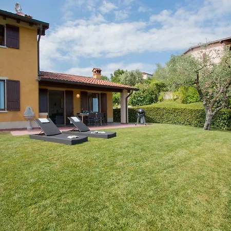 Borgo Stropea 1 By Wonderful Italy Soiano Del Lago